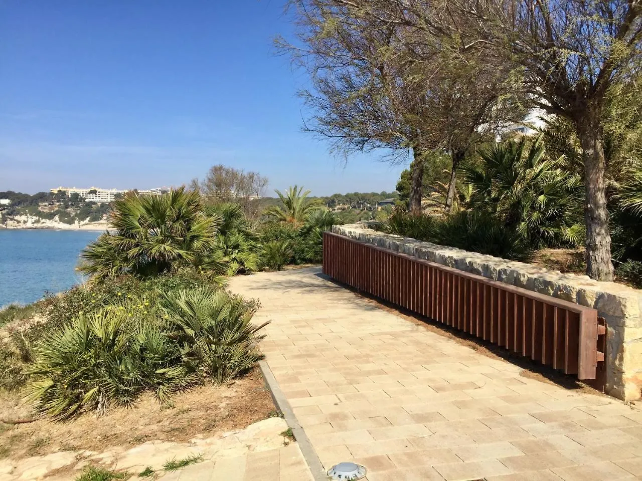 Ideal Para Descansar, Cerca Del Mar! Salou 0*,  Spanyolország